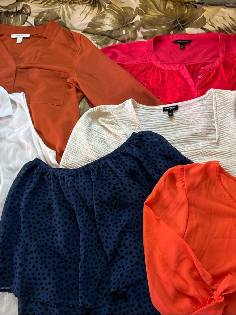 Women's clothing bundle lot